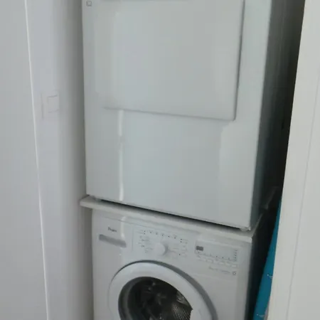 20 Rue Gaste, Proche Gare Sncf De *