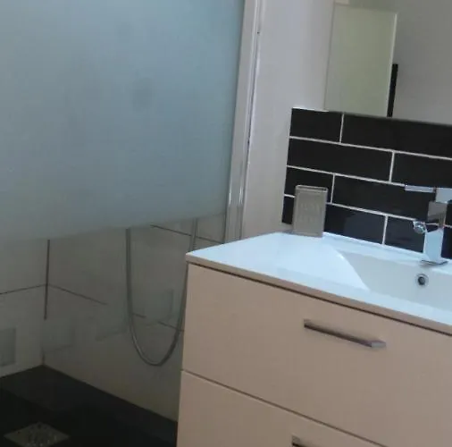 20 Rue Gaste, Proche Gare Sncf De * ブレスト